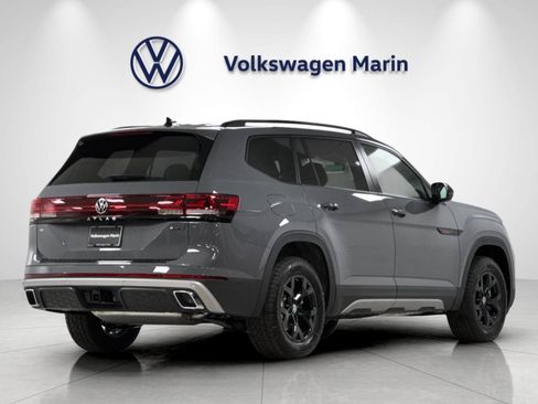 New 2026 Volkswagen Atlas Peak Edition AWD/4WD image 5
