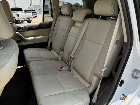 Used 2019 Lexus GX 460 Premium AWD/4WD image 25