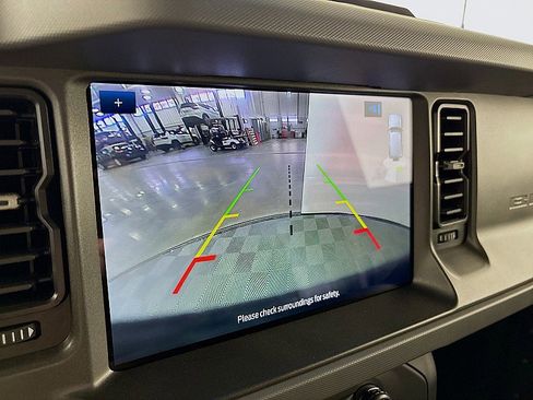 Used 2024 Ford Bronco Big Bend image 16