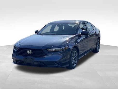 Used 2024 Honda Accord EX image 2