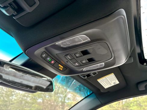 Certified 2022 Cadillac CT4 Luxury w/ Sun And Sound Package image 43