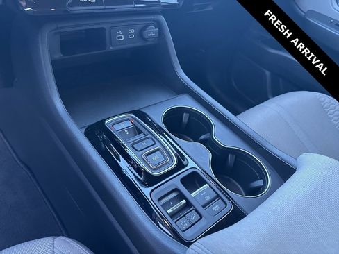 Used 2023 Honda Pilot LX image 9