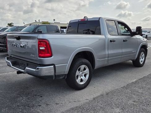 Used 2025 RAM 1500 Big Horn AWD/4WD image 3