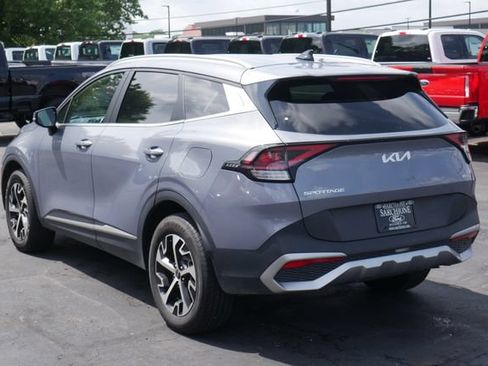 Used 2023 Kia Sportage EX AWD/4WD image 9