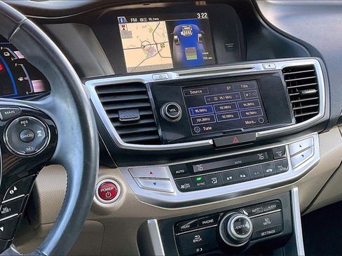 Used 2015 Honda Accord Touring image 6