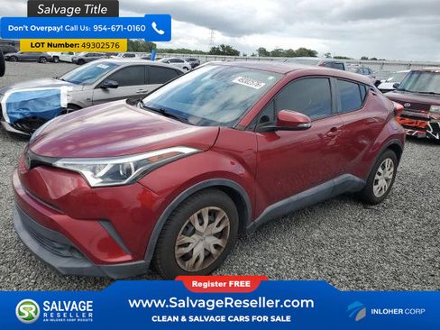 Used 2019 Toyota C-HR LE image 1