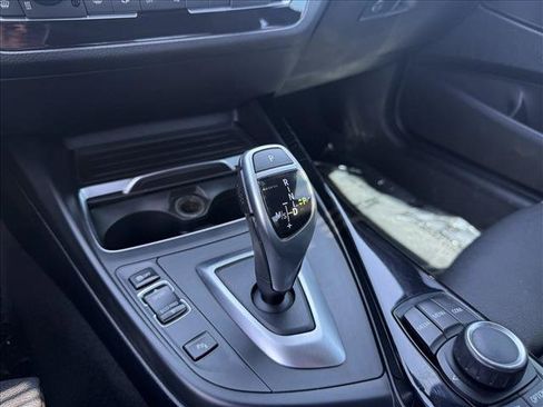 Used 2020 BMW 230i Coupe w/ Convenience Package RWD image 12