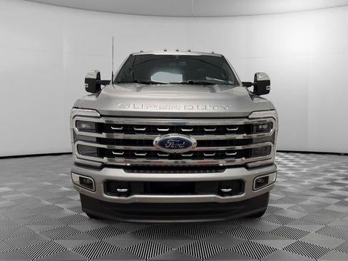 Used 2023 Ford F350 Platinum image 2