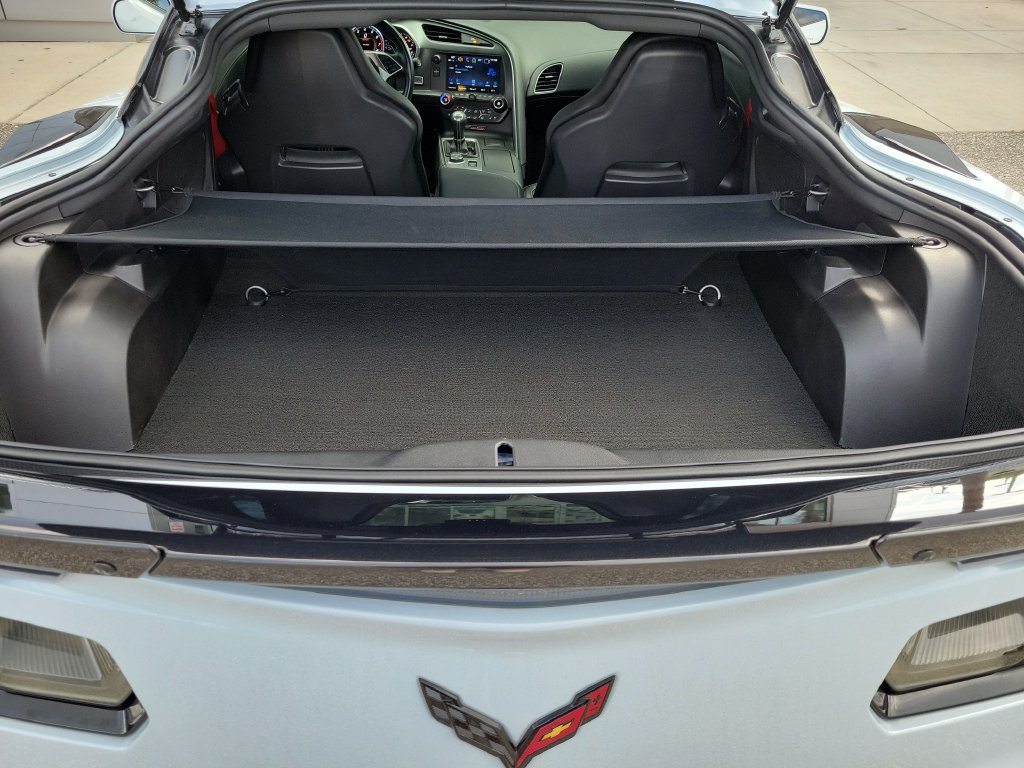 Used 2018 Chevrolet Corvette Z06 RWD image 8