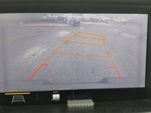 Used 2019 Chevrolet Colorado LT image 23