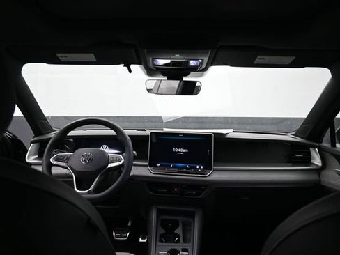 New 2026 Volkswagen Tiguan SE R-Line AWD/4WD image 10