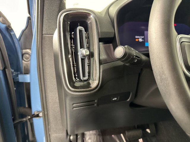 Used 2023 Volvo XC40 Recharge Plus AWD/4WD image 14