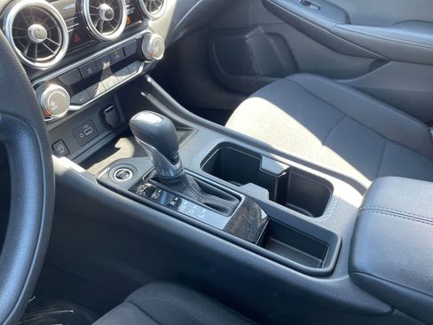 Used 2025 Nissan Sentra S FWD image 39