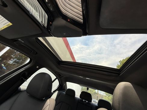 Used 2019 BMW 330i Sedan w/ Convenience Package RWD image 26