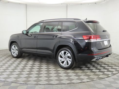 Certified 2023 Volkswagen Atlas SE w/ Panoramic Sunroof Package image 7