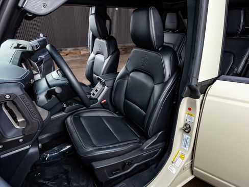 Used 2026 Ford Bronco Outer Banks image 27