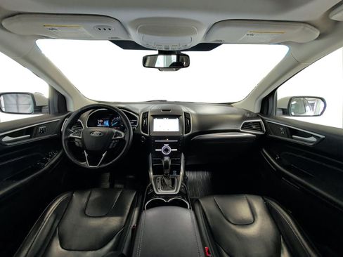 Used 2017 Ford Edge Titanium w/ Equipment Group 302A AWD/4WD image 17
