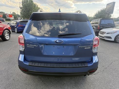 Used 2017 Subaru Forester 2.5i Premium AWD/4WD image 6