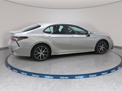 Certified 2023 Toyota Camry SE image 5