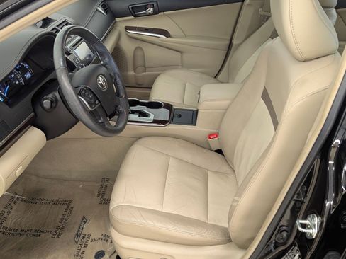 Used 2012 Toyota Camry XLE image 5