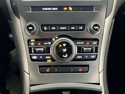 Used 2020 Lincoln MKZ AWD w/ Convenience Package image 17