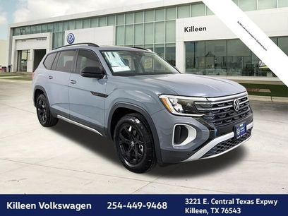 New 2025 Volkswagen Atlas Peak Edition SE