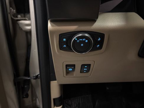 Used 2018 Ford F150 XLT w/ Equipment Group 301A Mid image 22