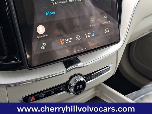 New 2026 Volvo XC60 T8 Ultra w/ Protection Package Premier image 12
