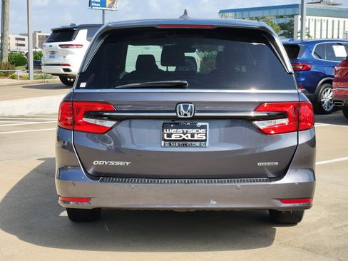 Used 2023 Honda Odyssey Touring image 6