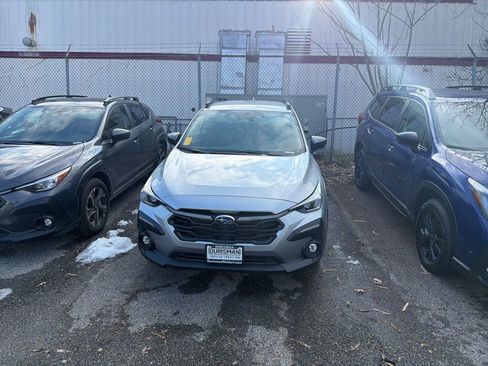 Used 2025 Subaru Crosstrek 2.5i Limited w/ Crosstrek Mirror Package image 16