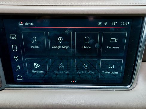 Used 2023 GMC Yukon XL Denali image 18