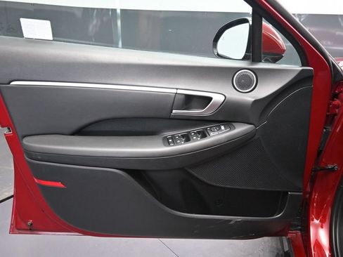 Used 2025 Hyundai Sonata SEL FWD image 23