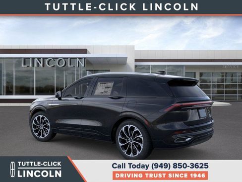 New 2026 Lincoln Nautilus Reserve image 4