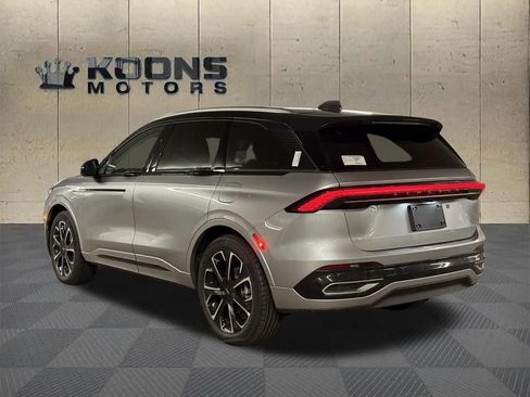 New 2026 Lincoln Nautilus Reserve image 3