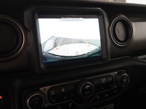 Used 2021 Jeep Wrangler Unlimited Sport image 24