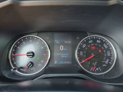 Used 2020 Toyota RAV4 XLE image 10