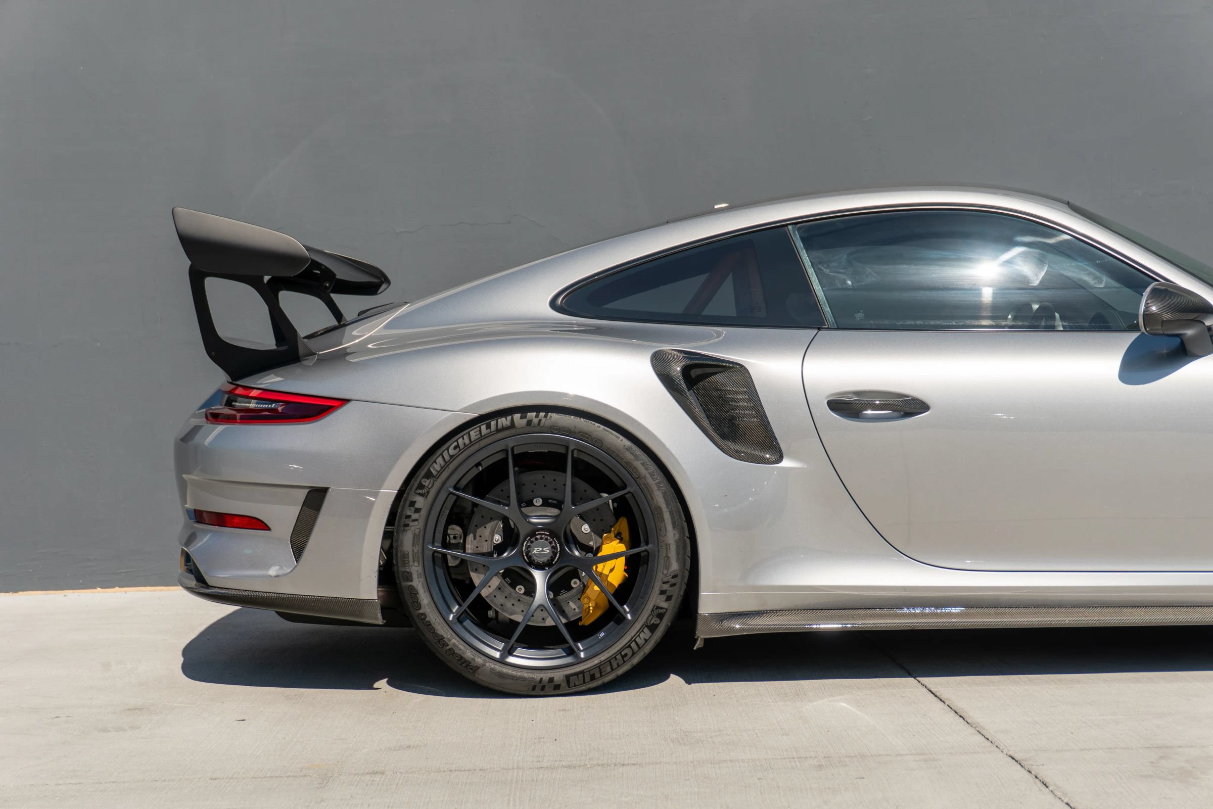 Used 2019 Porsche 911 GT3 RS RWD image 29