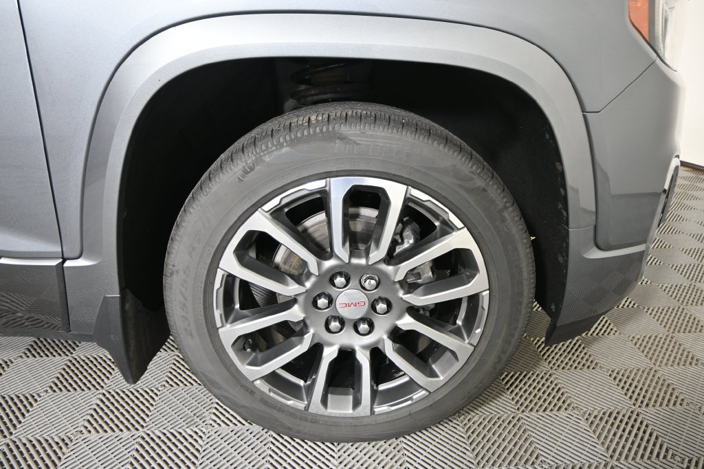 Used 2021 GMC Acadia Denali w/ GMC Pro Grade Package AWD/4WD image 11