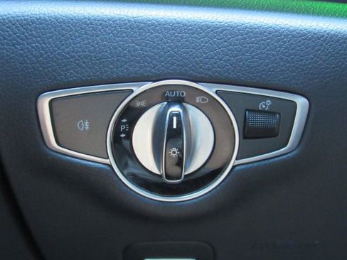 Used 2019 Mercedes-Benz E 450 4MATIC Sedan w/ Premium Package image 34