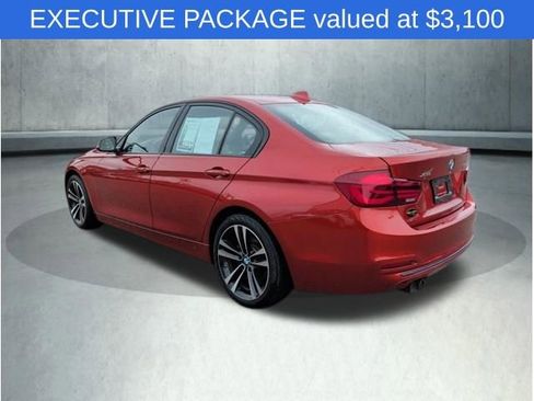 Used 2018 BMW 330i xDrive Sedan AWD/4WD image 4