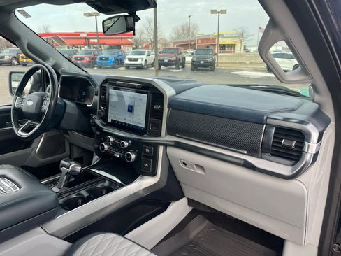 Used 2022 Ford F150 Limited image 18