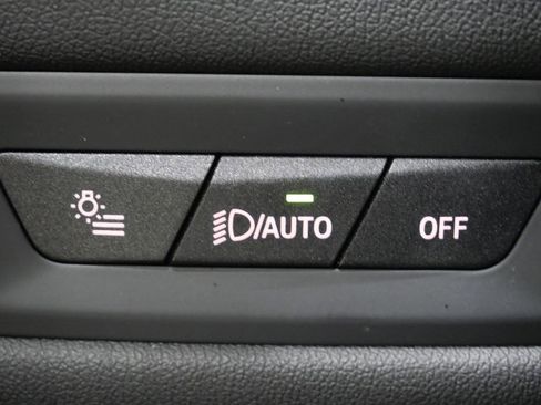 Used 2024 BMW X5 xDrive50e AWD/4WD image 14