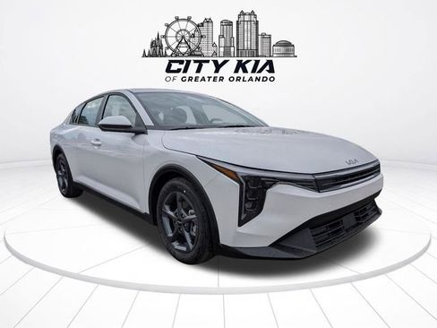 New 2026 Kia K4 FWD image 8