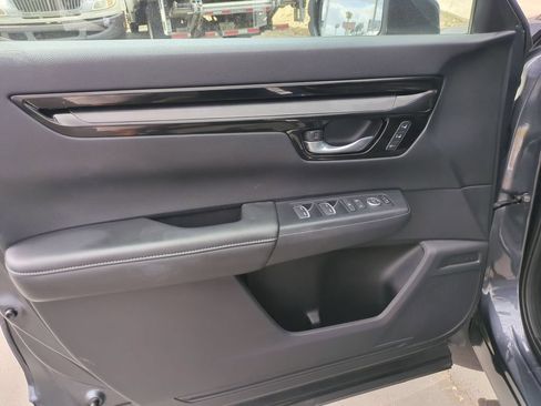 Used 2025 Honda CR-V EX-L image 11