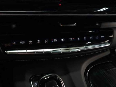 Used 2023 Cadillac Escalade V w/ LPO, ONYX Package image 44