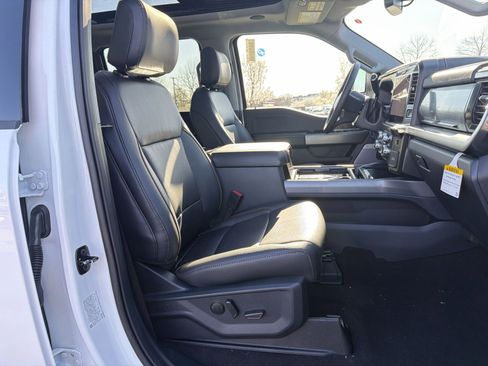 New 2026 Ford F250 Lariat image 28