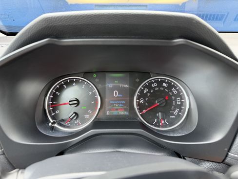 Used 2020 Toyota RAV4 XLE Premium AWD/4WD image 17