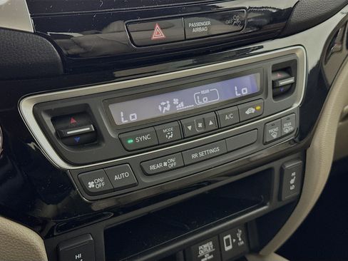 Used 2019 Honda Ridgeline RTL-E image 16