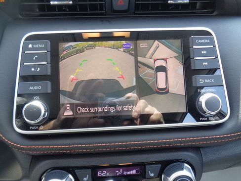 Used 2020 Nissan Kicks SR w/ SR Premium Package image 15