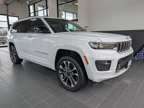 Used 2023 Jeep Grand Cherokee L Overland image 1